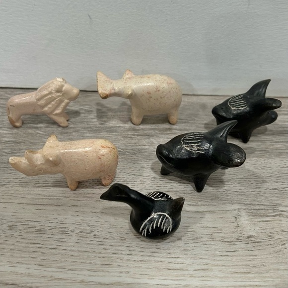 Vintage Mini Wooden Hand Carved Animals Set Of 6: 2 Pigs Lion Hippo Rhino Goose - Picture 1 of 10